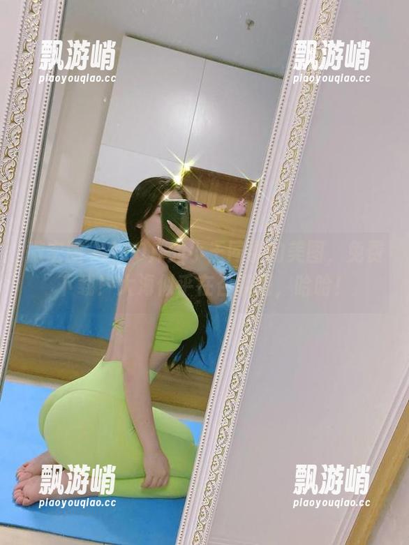 微密圈 - 120斤的小王同学的美图，免费下载！大海似乎在召唤啊，哈哈！