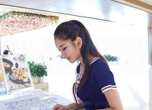AISS爱丝(黄金版) – 若兮的图包旅行日记：风景好，人丑也没关系哈哈！