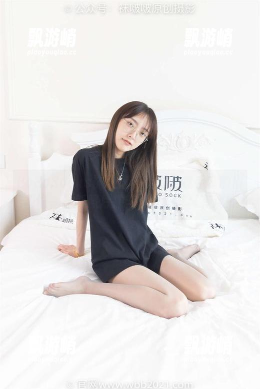 BoBoSocks袜啵啵 - 无惧黑皮手套的甜甜圈，最新照片抛弃平淡，样样有戏！