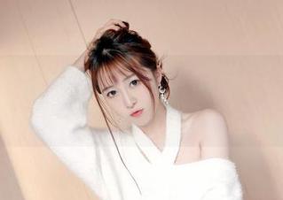 Feilin嗲囡囡 – 看陈媚儿的户外写真，发觉这些自然光比我还会表现。