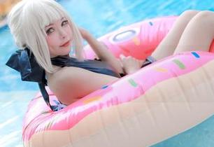 Kitkat Cosplay的皮衣套餐——套图合集,穿上后请勿随意脱掉哦!