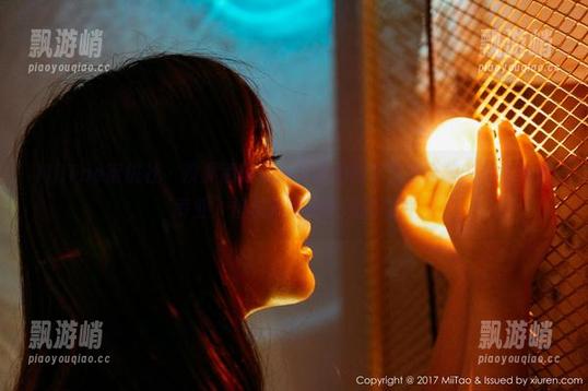MiiTao蜜桃社 - 没事别随便进李梦婷的职业装合集，里面有些‘专业’但极具嘲讽味道的照片。