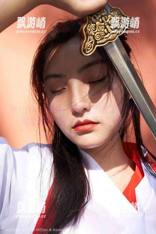 MiiTao蜜桃社 - 啊！温心怡这身体操服的福利图，图片起了点小波澜哦！