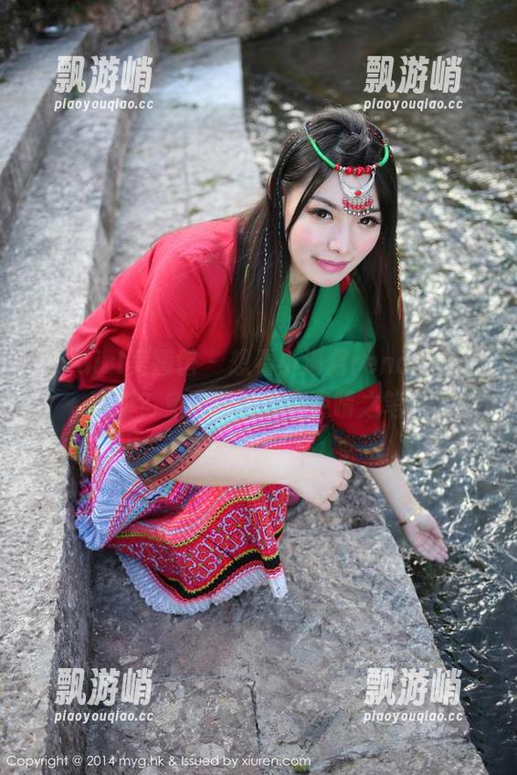 MyGirl美媛馆 - 想看小海臀rena的眼镜造型？免费图片给你点睛之笔！