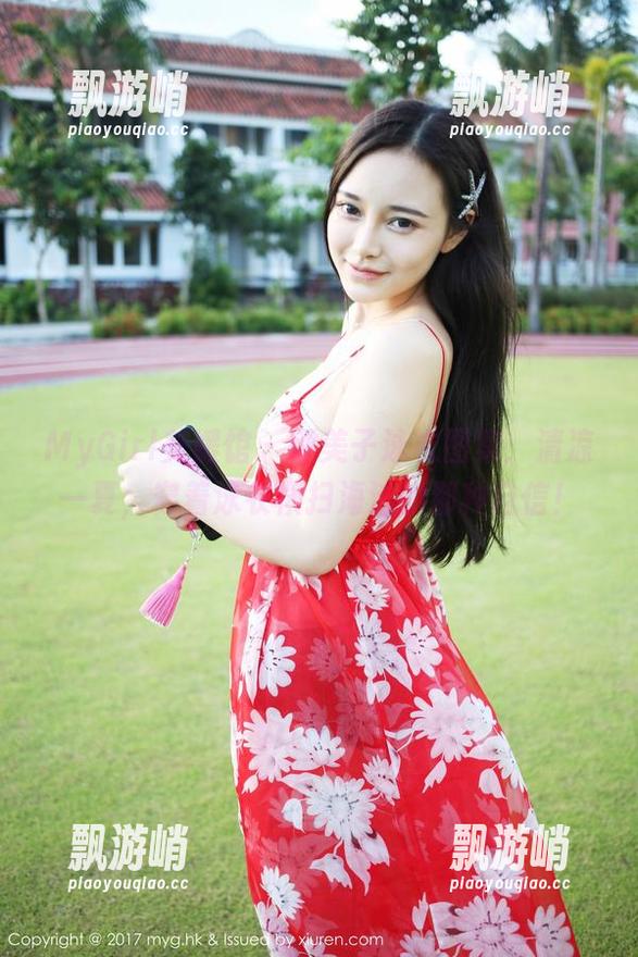 MyGirl美媛馆 - 糯美子泳衣图集：清凉一夏，穿着泳衣横扫海滩的那种自信！