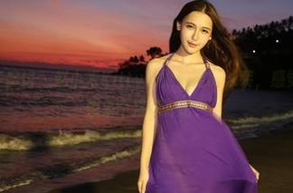 MyGirl美媛馆 – 赵小米Kitty与她的定制泳装，感觉连海浪都想来个搭配评论！