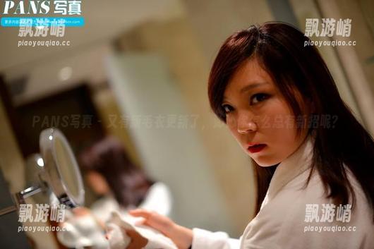 PANS写真-沁沁 PANS写真 - 又有新毛衣更新了,沁沁你怎么总有新招呢?