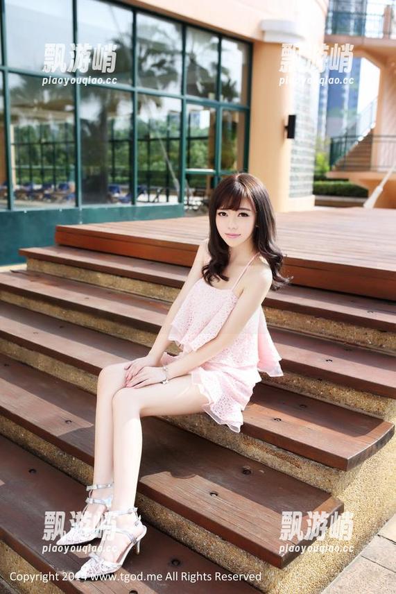 TGOD推女神 - 装扮过头了吗？歆小兔chobits和她的礼服套图：美图里的华丽