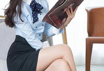TouTiao头条女神 – 李丽莎的修女美图分享，适合好奇心横溢的你！