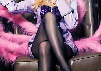 TouTiao头条女神 – 一眨眼，艾小青女王的免费合集就能让你嘴角上扬