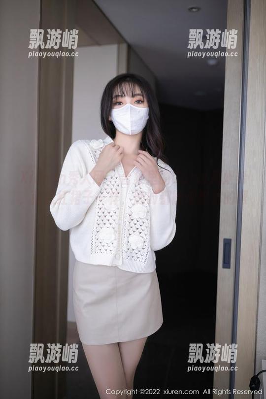 Xiuren秀人网 - 合集里的Carol周妍希，就像红裙子一样，随时都能惊艳你的眼！