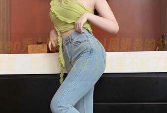 Xiuren秀人网 – Carol周妍希的全套修女造型，原图也太让人欲罢不能了吧！