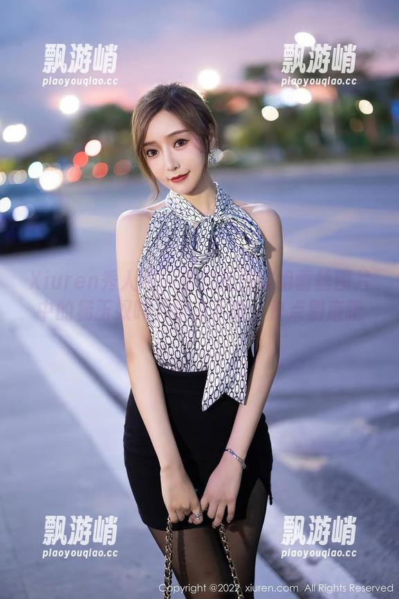 Xiuren秀人网 - 你能抵挡这组蕾丝图片中的杨玉奴吗？快来下载，快点别磨蹭
