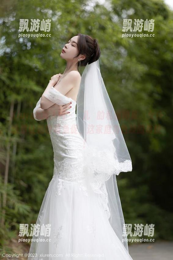 Xiuren秀人网 - 玥儿玥的私房图集，女仆造型让我呼吸急促，这家庭角色换的真快！