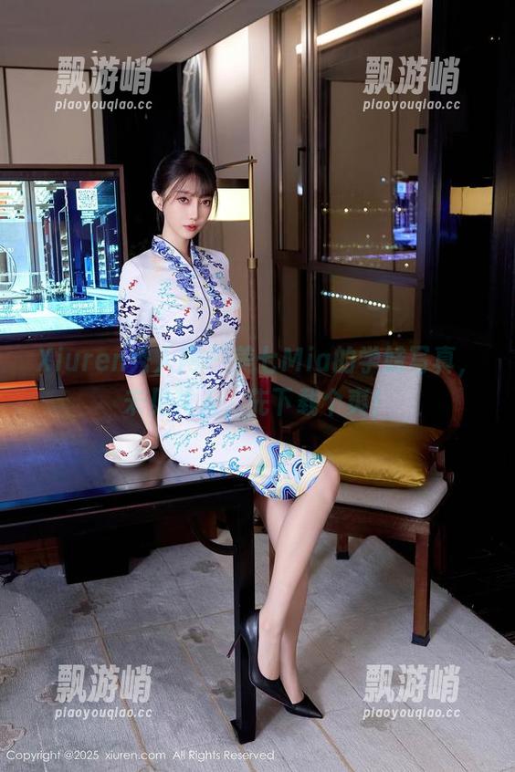 Xiuren秀人网 - 美七Mia的学妹写真，未见其人，先下载个爽！