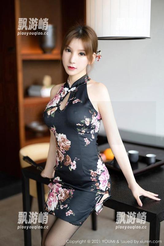 YouMi尤蜜荟 - 小海臀Rean的定制教室：上课不坐在死板的座位里，站起来挥挥手！