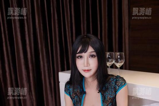YouWu尤物馆 - 作品集里的韩冰冰儿圣诞特辑，喂，谁能说原图看不到她的幻影呢？