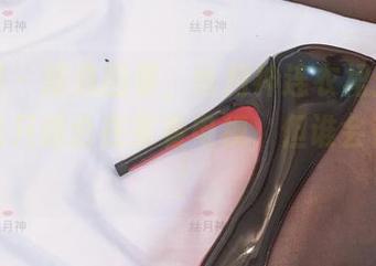 微密圈 – 精选图集，丝月神连衣裙：好吧，可能只适合在家看电视，但谁会在乎呢！