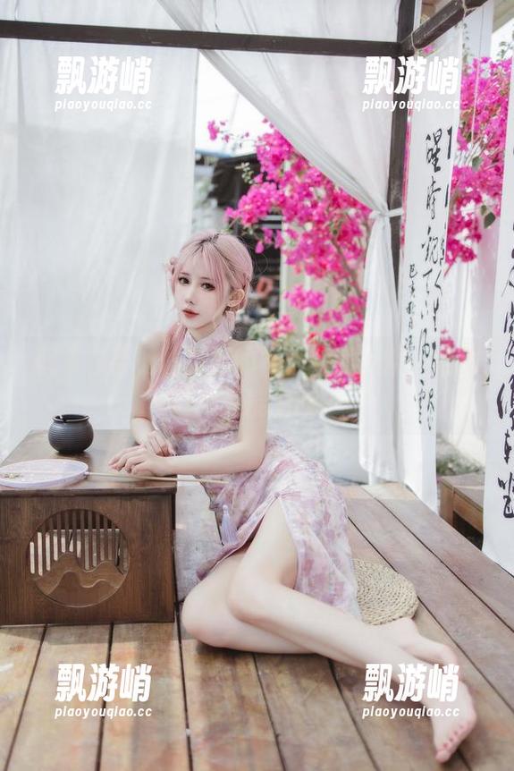 图集在手，仙女月的礼服熊熊燃烧，谁敢问我还能看啥？