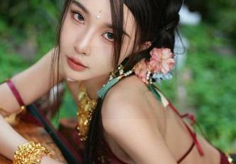 在余多多Dudu的作品图库里，剧情也是低调奢华吧？