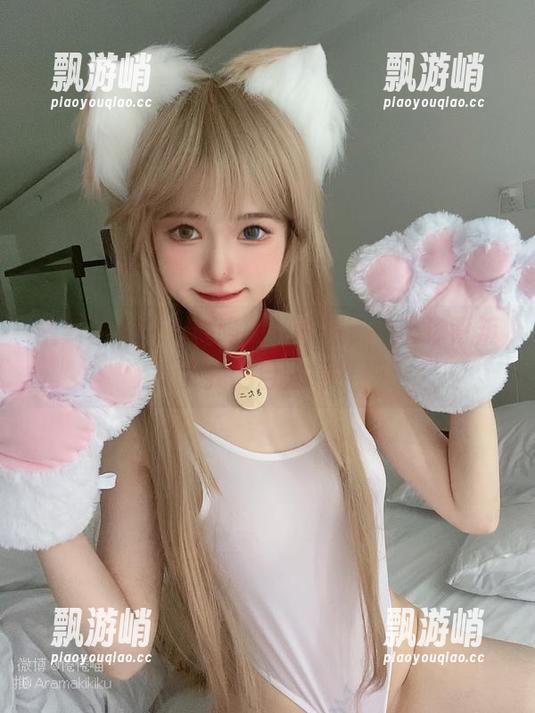 最新图片！倦倦喵的露背裙，今天你背叛了我的目光吗？