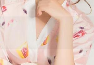 克拉女神 – 脚下的宇宙：佳莹带你见识红润足底的美图，快来下载！