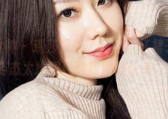 克拉女神 – 瑞莎又来了，这次红裙子和她的姿态太抢眼！最新图册快来ее！