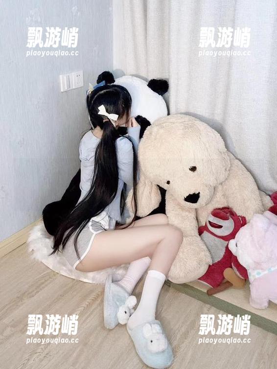 微密圈 - 十万口草莓粥粥职业装特供，网盘快速上线职场搭配课程！？