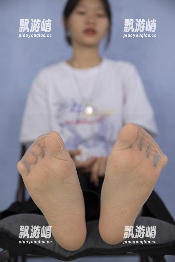 南国足艺 - 哈哈，沫沫的灰丝写真，在线逛街就能看！信不信随便你