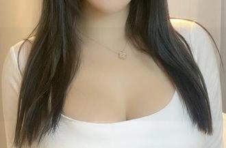 微密圈 – 翻看可馨juicy的旗袍更新，图片中透着温柔，喂！这难道是她的绝技吗？