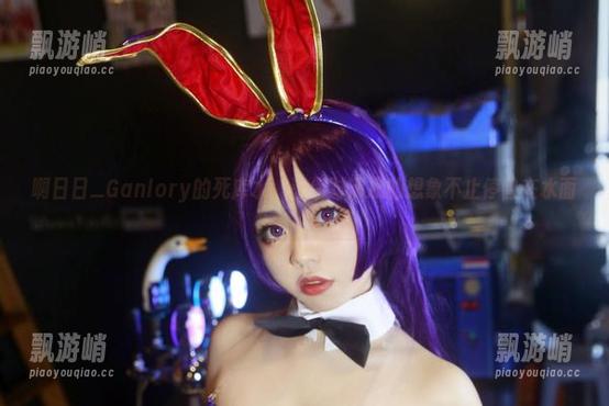 啊日日_Ganlory的死库水，让你对清凉的想象不止停留在水面。