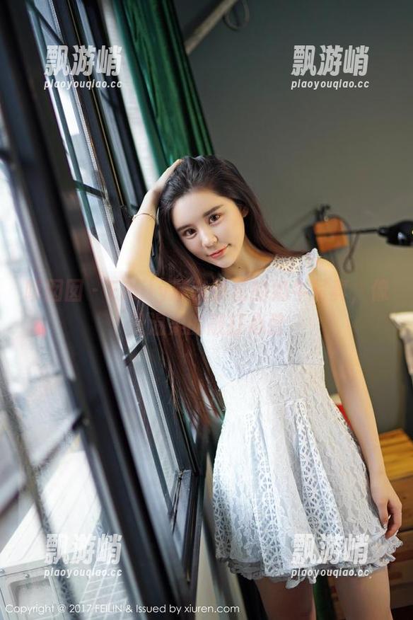 嗲囡囡 - Emily顾奈奈酱的奶牛写真，像是温柔的敲打心弦
