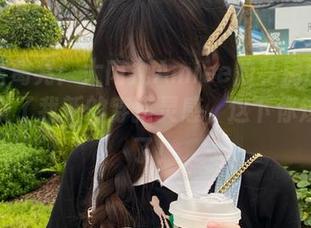 事后诸葛亮：大肉丸Amiee的私房旗袍图包激发了我新的穿搭灵感，这下你烦恼少了！