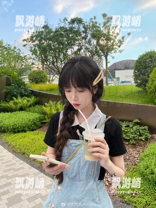事后诸葛亮：大肉丸Amiee的私房旗袍图包激发了我新的穿搭灵感，这下你烦恼少了！