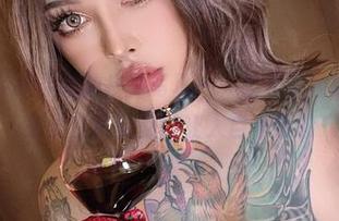 微密圈 – 奈斯希希的户外写真——被花草围绕的镜头，感觉生机勃勃得让人目不暇接