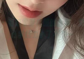 微密圈 – 看奶雯穿校服的合集，突然觉得升学压力小了不少…