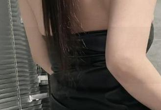 微密圈 – 奶雯双马尾图包，居然让我一直停留，好吧我承认我被捕获了！
