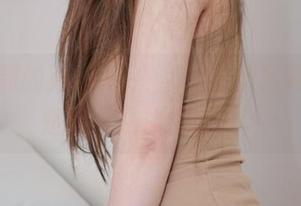 最近看到的孙乐乐(손예은)最新写真，她和姐姐真是神级搭配。