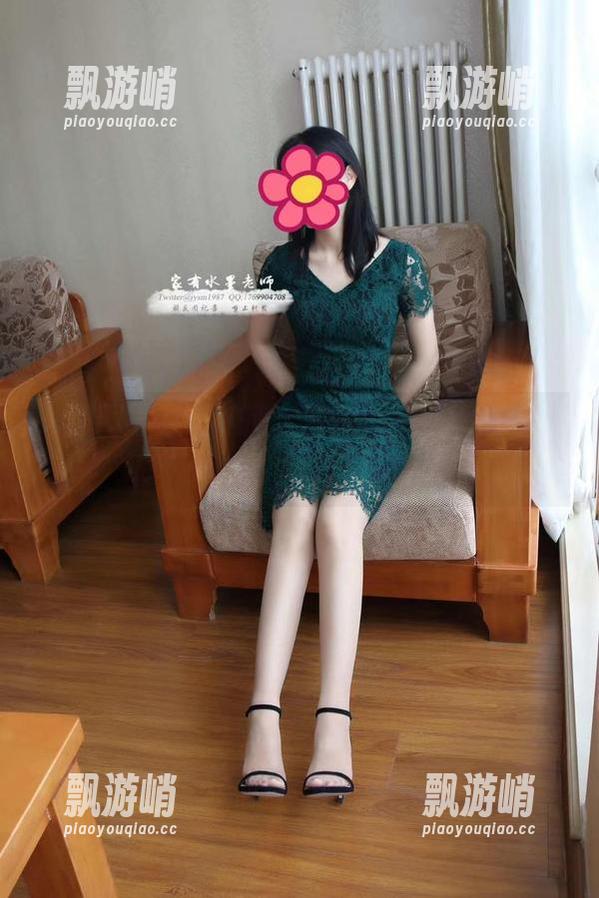 微密圈 - 直播校服穿搭集！家有水墨老师的作品，满满的青春氛围。