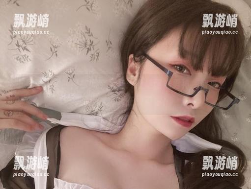 小泉学姐吖的网袜淘宝大赛：谁是网袜男神，你来啦，高清写真集在线等你！
