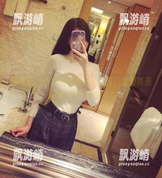 微密圈 - 看！小芯酱礼服原图，资源真是双眼发光的节奏！