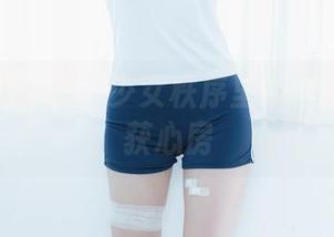 获取高清体验：少女秩序里的白丝红裙俘获心房