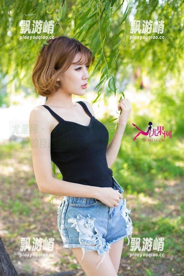 尤果网 - 你见过免费的兔女郎照片吗？仙妮的自拍果然不负众望，太可爱了！
