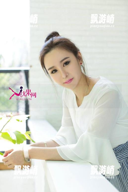 尤果网 - 当佟蔓的可爱写真图集遇上你的感情，结果就是——你被收服了！