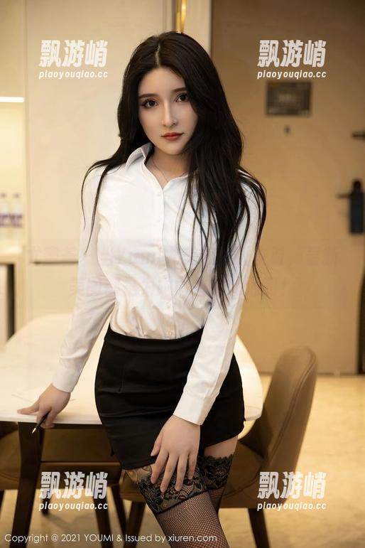 尤蜜荟 - 当Yumi尤美穿上睡衣时，最新美图都是为她而生的偶遇啊！