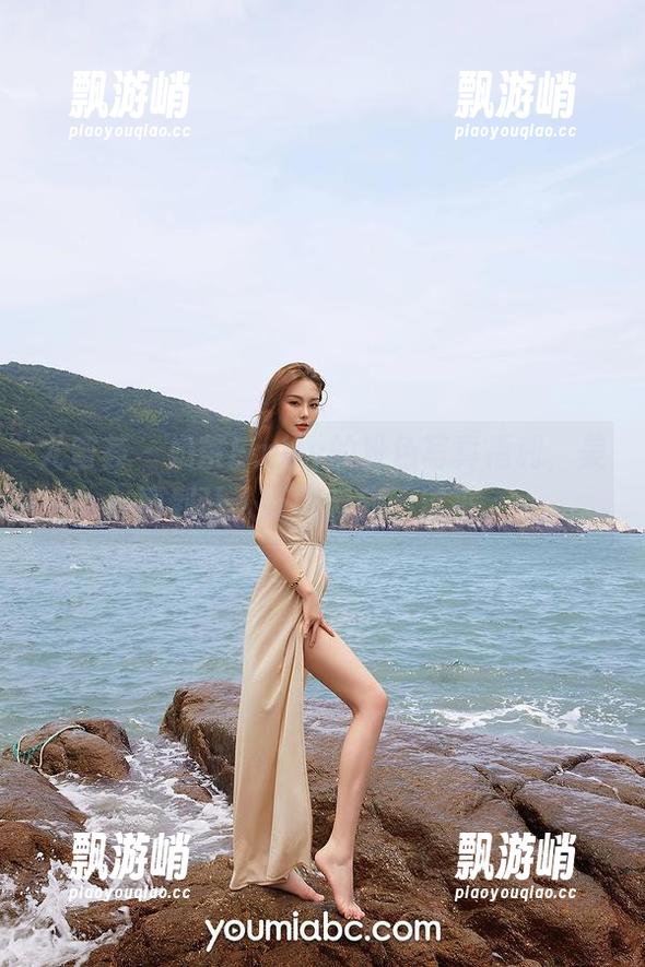 尤蜜荟 - 奶茶Emily的粉色写真福利，美丽到让人眨眼反应不过来。