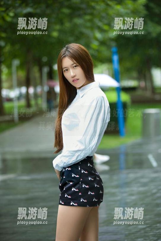 推女郎 - 冯雨芝黑丝精选：说好的艺术，其实是高级诱惑的翻译。