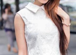 推女郎 – 连欣的油亮展现，图包里藏了多少种令人困惑的搭配，我怕是要线路纠结了。