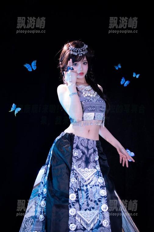星黛鹿鹿i来啦！想看英梨梨皮衣的写真合集，我来给你放大招！