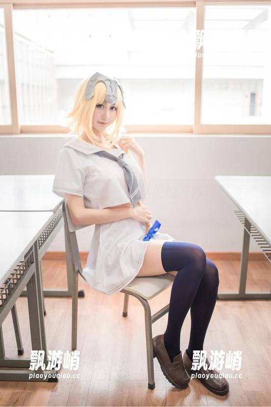 木绵绵OwO和白色比基尼的奇妙写真菜谱！